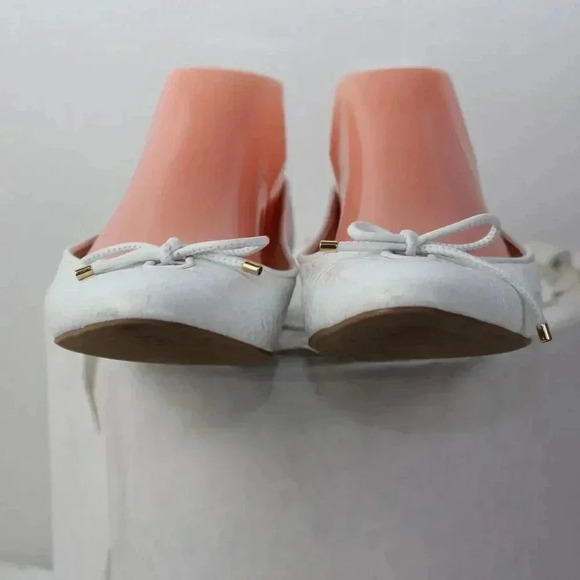 STUART WEITZMAN ladies white loafers - Picture 1 of 11